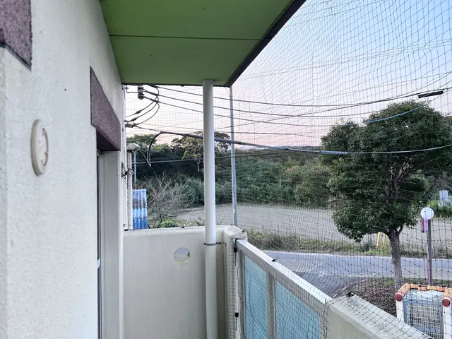 ベランダネット1日施工可！太陽光対策も承っております。サービスの画像