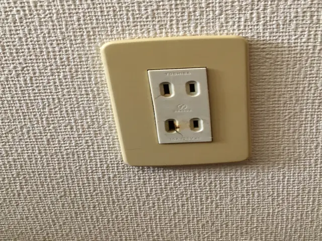 コンセントが欠けてしまった、プラグ（差し込み）が、グラグラする等ありませんか？サービスの画像