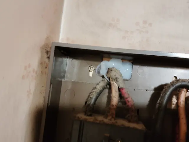 24時間対応可能！再発防止対策込みで、長く安心できる施工を行います。サービスの画像