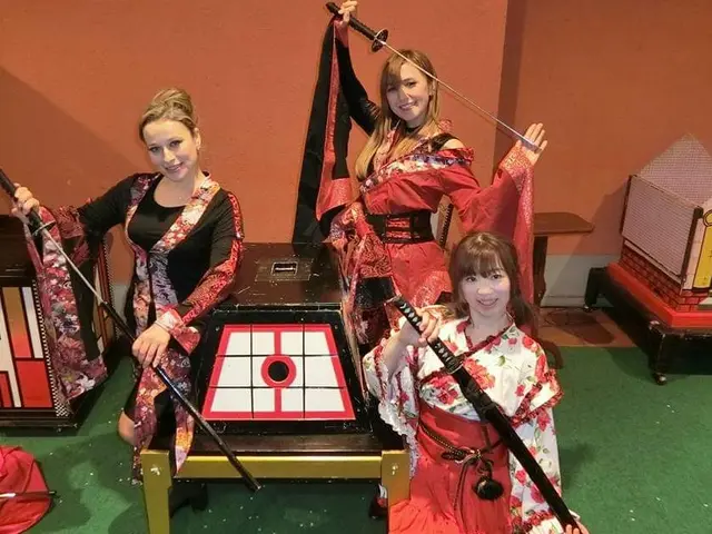 [全国対応]女性マジシャン他30分まで同一料金