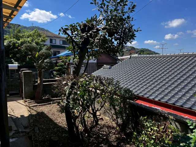 《作業外注一切なし》《女性スタッフ在籍》一級造園施工管理技士がお庭をスッキリ！サービスの画像