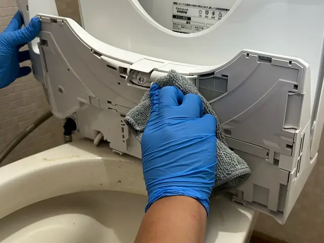 気になる尿石や黄ばみ、臭いの根元を除去！居心地のよい快適空間にしませんか？サービスの画像