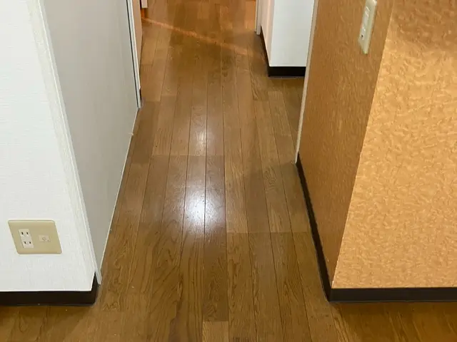 【既存床への上張り施工】解体費用&廃材費用がかからないのでSDGsサービスの画像