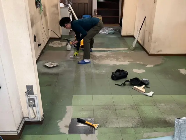 【既存床への上張り施工】解体費用&廃材費用がかからないのでSDGsサービスの画像