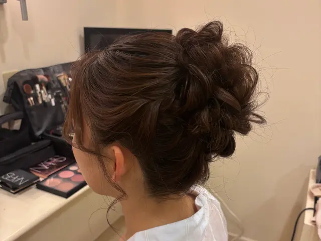 現役ブライダル美容師★ヘアセット、メイク、着付けも当店にお任せください！