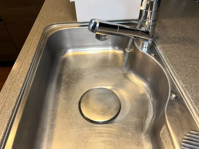 油汚れも水垢もピカピカ！キッチン周りのクリーニングサービスの画像