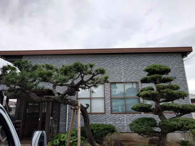 どんなお庭でも迅速丁寧に仕上げます！難易度の高い剪定も対応致します！サービスの画像