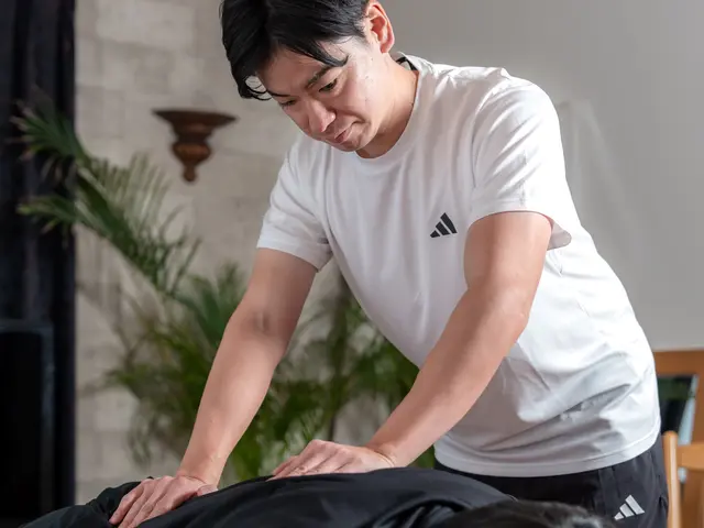 アスリートをサポートしてきた経験を活かしての出張施術【国家資格保有、施術台持参】サービスの画像