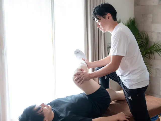 アスリートをサポートしてきた経験を活かしての出張施術【国家資格保有、施術台持参】サービスの画像
