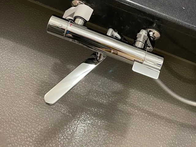 【水道蛇口交換専門店】安心工事保証付！浴室の蛇口交換は当店で！女性スタッフ同行！サービスの画像