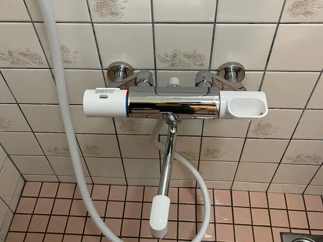 【水道蛇口交換専門店】安心工事保証付！浴室の蛇口交換は当店で！女性スタッフ同行！サービスの画像