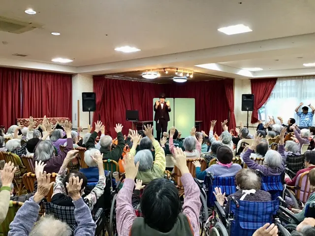 ☆TV・舞台で大活躍中！笑顔の絶えないショーをお楽しみください！