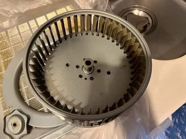 頑固な油汚れを徹底除去！ベタベタがサラサラに！【インボイス対応】サービスの画像