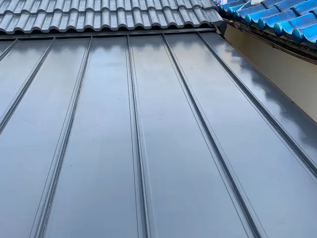 ［屋根塗装］追加料金なしですサービスの画像