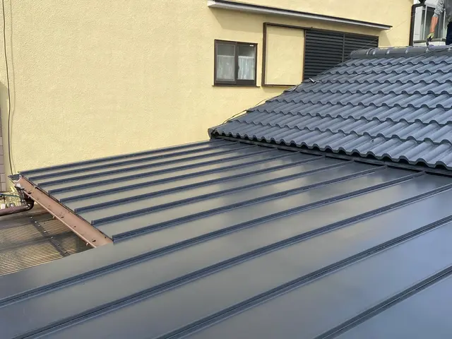 ［屋根塗装］追加料金なしですサービスの画像