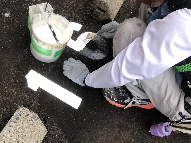 駐車場のライン塗装☆キレイな線をいつまでも♪サービスの画像