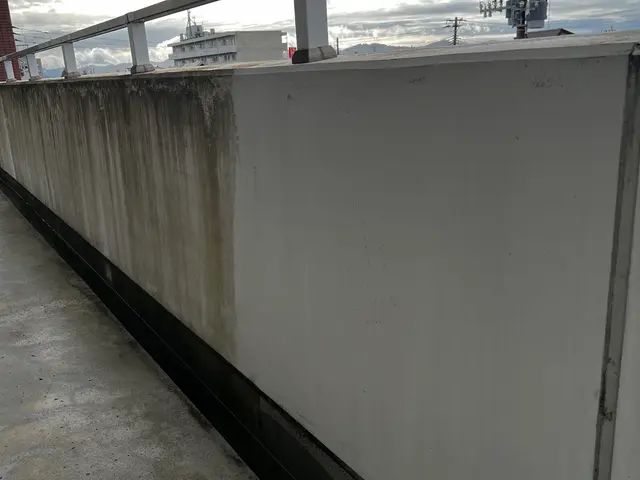 外壁！ブロック屏！玄関周り！高圧洗浄でクリーニングしませんか？？サービスの画像