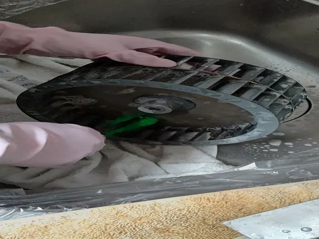 水回りクリーニング   お風呂、換気扇、キッチン3点セットサービスの画像