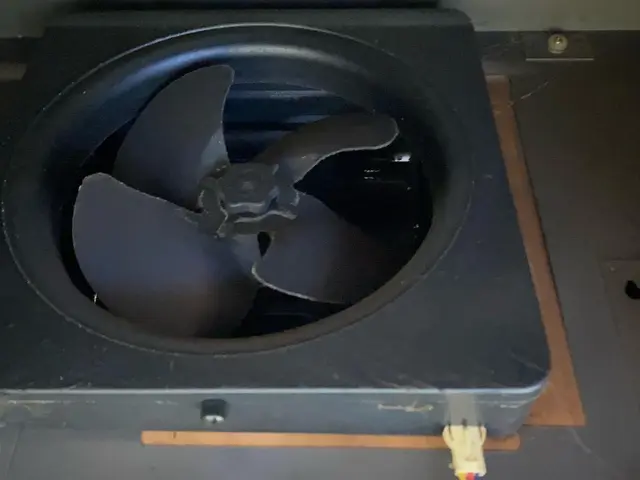 レンジフード　ギトギト油汚れも、さっぱりピカピカお掃除サービスの画像