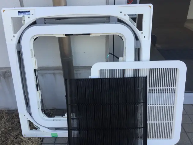 迷ったら是非当店を！エアコン実績４０００台超の実績、某エアコンメーカー修理代行店サービスの画像