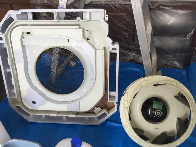 迷ったら是非当店を！エアコン実績４０００台超の実績、某エアコンメーカー修理代行店サービスの画像