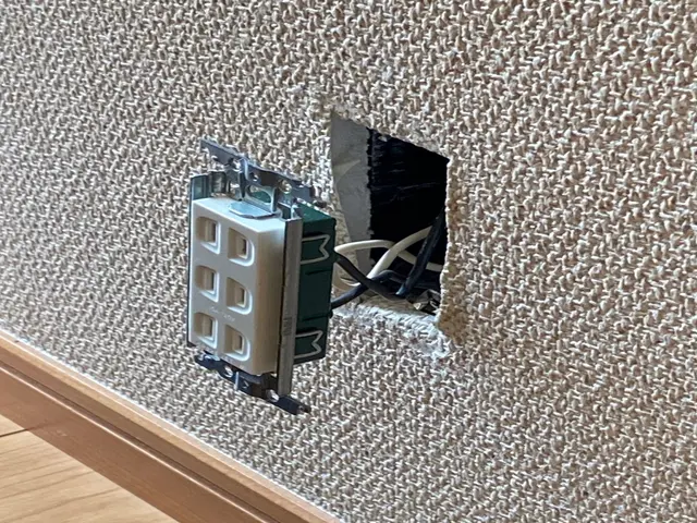 お家の中の電気に携わって27年。ベテランの電気工事士がお困りごとを解決します！サービスの画像