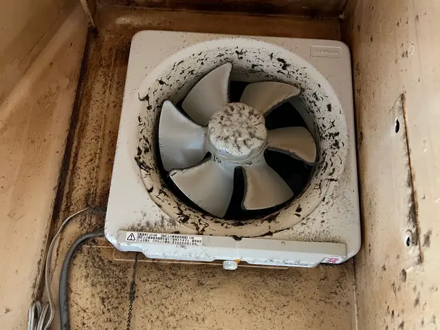 夫婦仲良くお伺い致します◎作業外注なし◎損保加入◎駐車場代当店負担◎サービスの画像