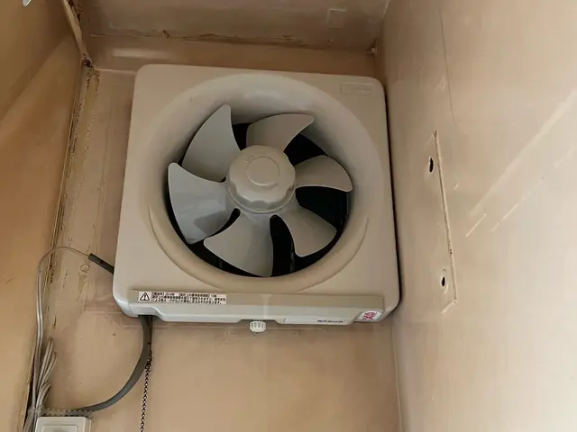 夫婦仲良くお伺い致します◎作業外注なし◎損保加入◎駐車場代当店負担◎サービスの画像