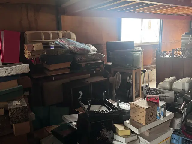 2tパネルバン積み込み10立米程！女性スタッフ同行サービスの画像