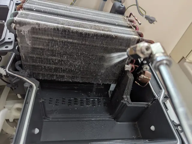 パナソニック、東芝、日立、シャープ対応☆カビ除去！乾燥時間を短縮しませんか？サービスの画像