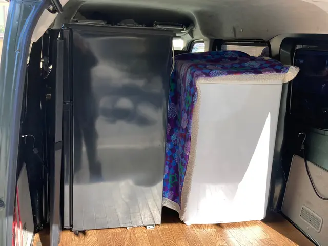 軽バンで運べるお荷物ならお任せください！平日は午後からのご対応になります。サービスの画像