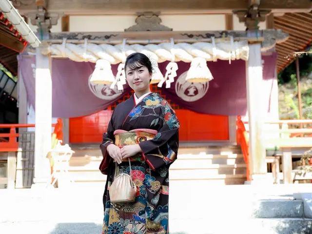 広島市　海田市　成人式　当日撮影　受付中！15枚編集データ　22,000円サービスの画像