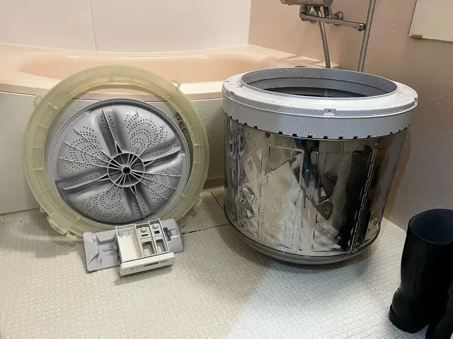 夫婦仲良くお伺い！！◎作業外注なし◎損保加入◎駐車場代当店負担◎サービスの画像