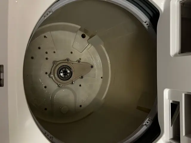 夫婦仲良くお伺い！！◎作業外注なし◎損保加入◎駐車場代当店負担◎サービスの画像