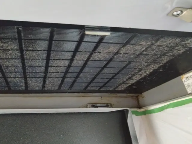 レンジフードはお任せ下さい。汚れをスッキリ！長年の油汚れをクリーンにサービスの画像