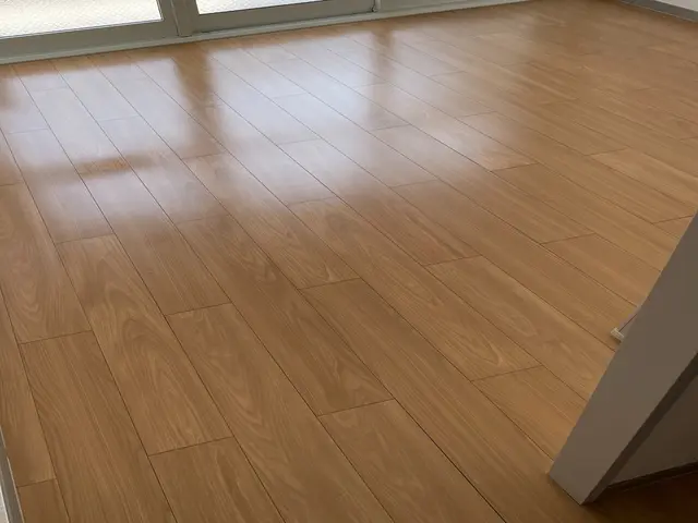 【徹底的に清掃】丁寧かつこだわりがモットーの空室クリーニング。床ワックス込み！サービスの画像