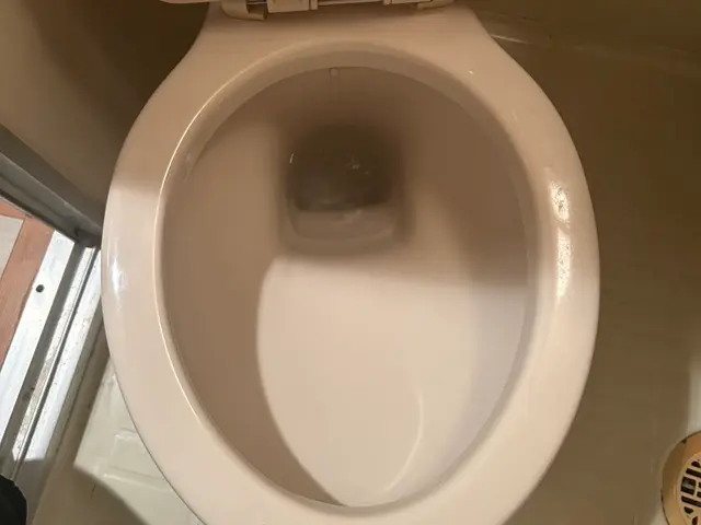 【トイレクリーニング】駐車場無料。コツコツ丁寧、安心して頂けるよう対応いたしますサービスの画像