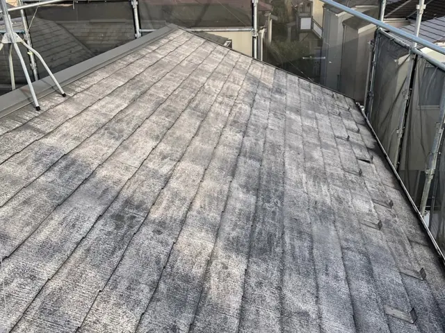 「仕上がりの美しさと10年保証で安心！スピード対応が自慢の屋根塗装のプロ」サービスの画像