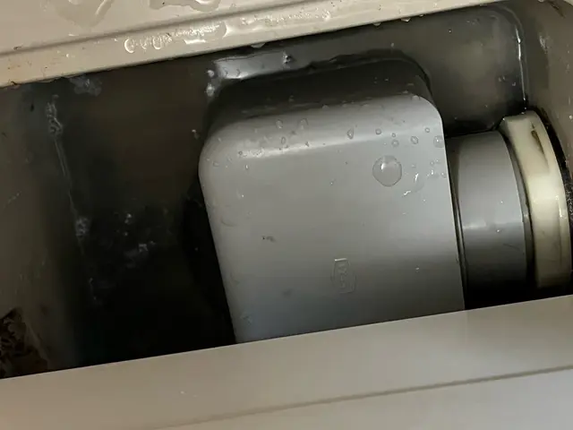 毎日の疲れを取るなら、綺麗なお風呂で!! カビ・水垢・石鹸カスなど綺麗にします！サービスの画像