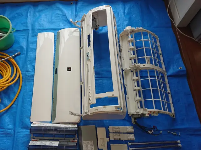 【消臭抗菌コート・無料！】『カビ』『電気効率』丁寧な仕事で解決！サービスの画像