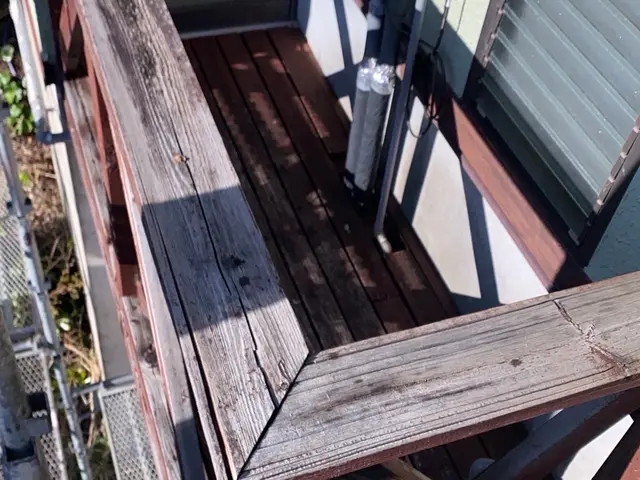 ウッドデッキ塗装サービスの画像