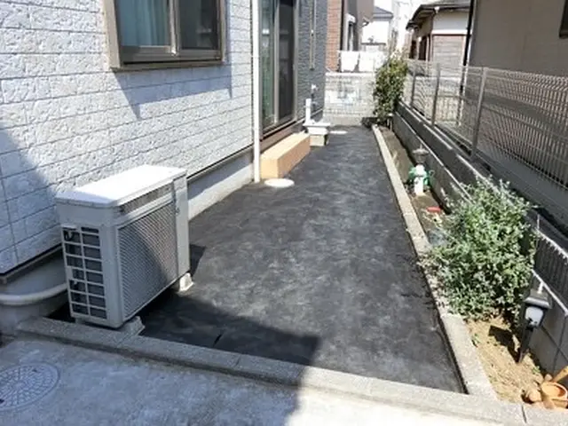 ●防草シート施工●女性スタッフ同行可能●シート以外の防草対策の相談もサービスの画像