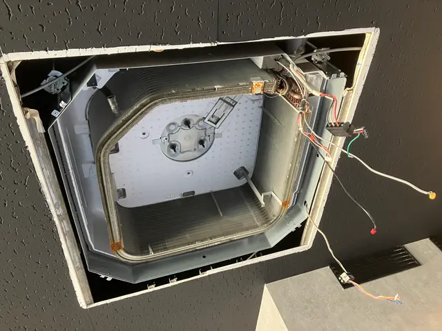 ★寒川町発★4方行業務用エアコン分解洗浄（お掃除機能無し限定）サービスの画像