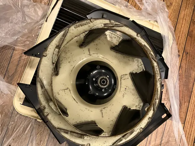 ★寒川町発★4方行業務用エアコン分解洗浄（お掃除機能無し限定）サービスの画像