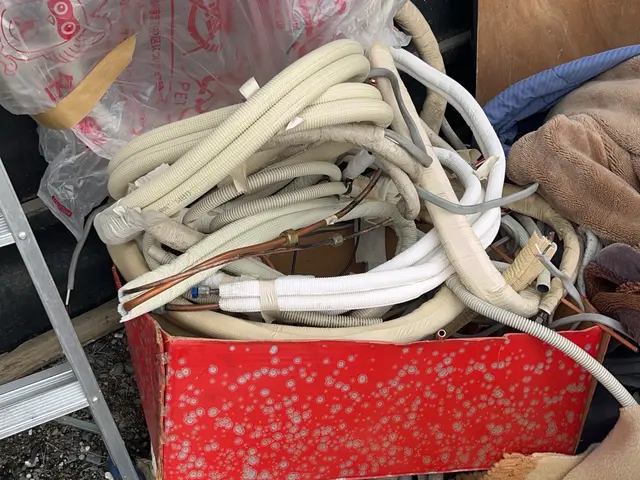 リュース品、冷蔵庫、洗濯機、テレビ、ベッドなどエアコン回収もOKです。サービスの画像