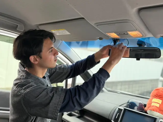 【10年超の実績】年中無休！ドラレコ取付！自社スタッフがお伺いします！サービスの画像