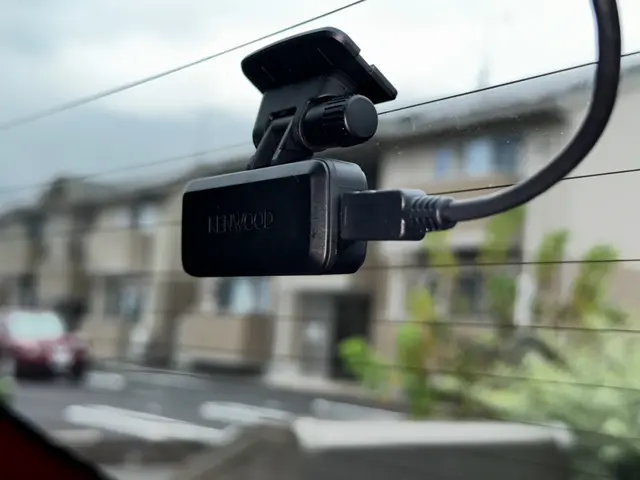 【10年超の実績】年中無休！ドラレコ取付！自社スタッフがお伺いします！サービスの画像