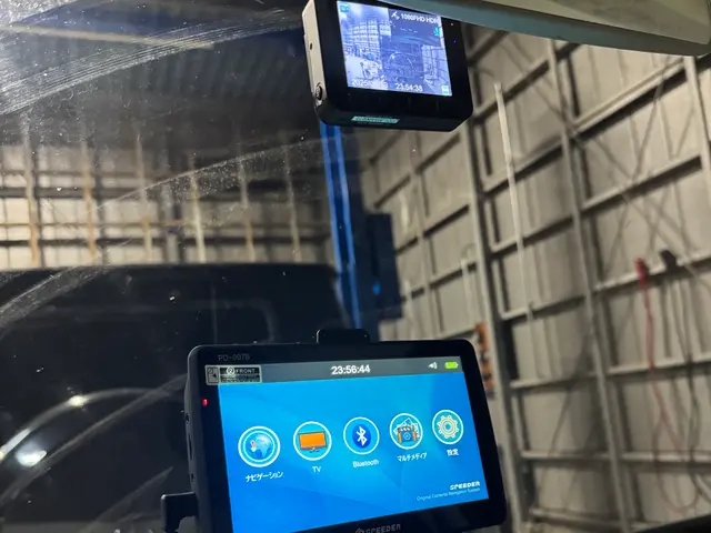 【10年超の実績】年中無休！ドラレコ取付！自社スタッフがお伺いします！サービスの画像