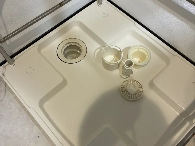 一戸建て排水管高圧洗浄・外周マスから室内まで徹底洗浄！ニオイ・詰まり防止にも最適サービスの画像