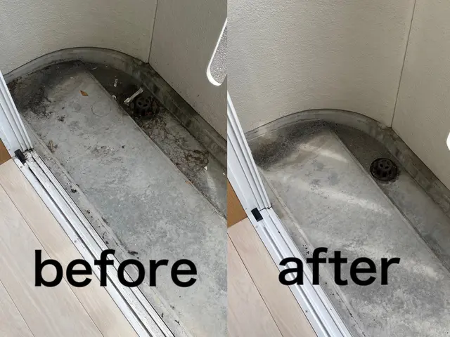 ベランダ、バルコニーをキレイに洗浄します。一般的1Rマンション程度の広さからサービスの画像